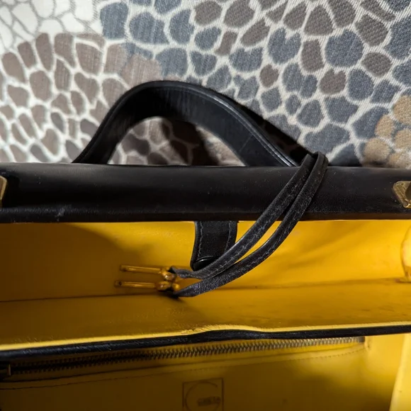 Vintage Greta Italian leather train case/cosmetic bag - Picture 4 of 15